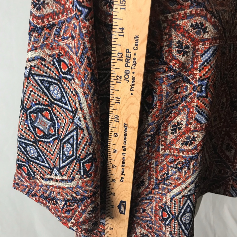 Cropped top in fun pattern - Picture 8 of 8